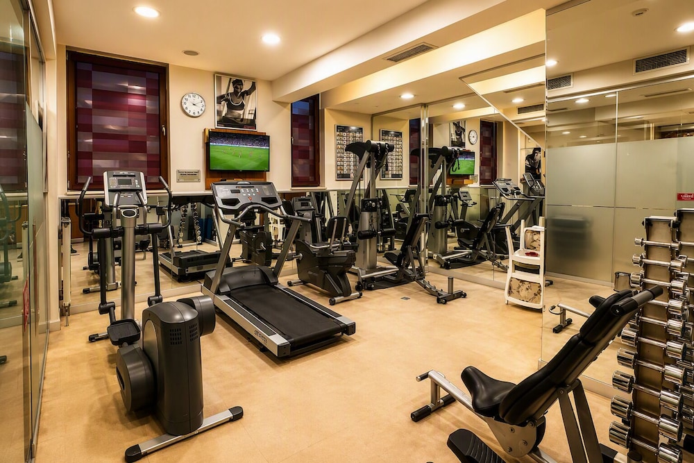 Glk Premier Regency Suites And Spa 45/74