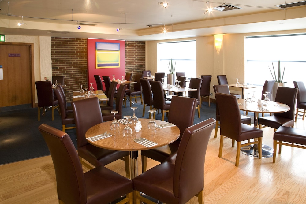 Premier Inn Stevenage Central 31/39