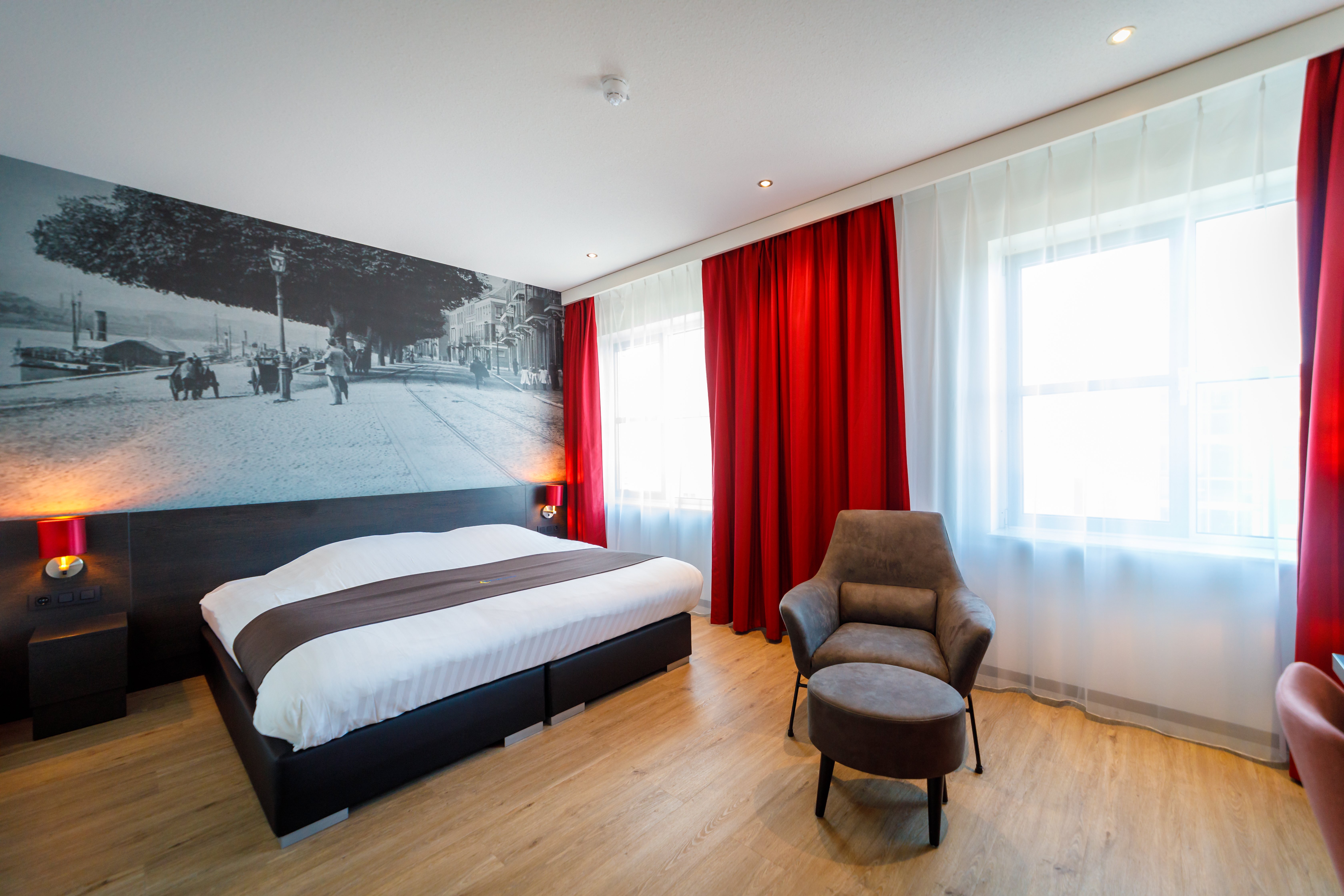 Bastion Hotel Arnhem 25/52