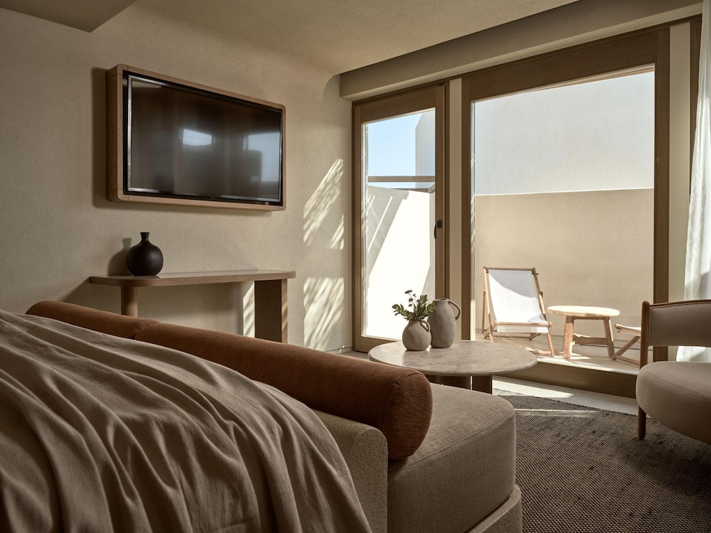 Omeon Mykonos 43/62