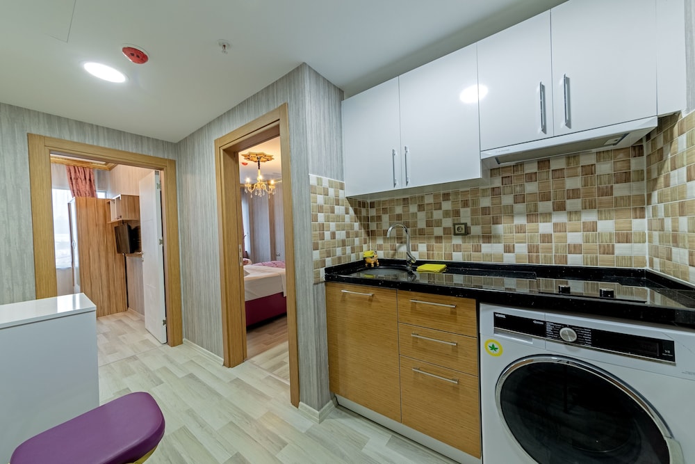 Royal Babil Suites 6/50