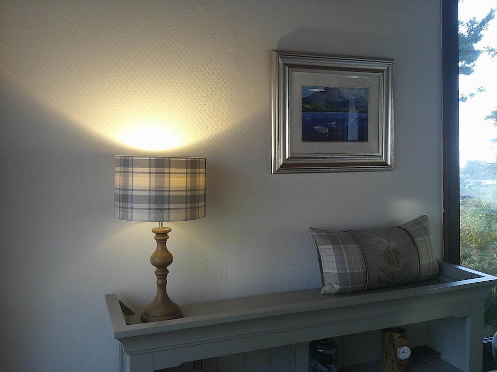 Loch Eyre House 4/50