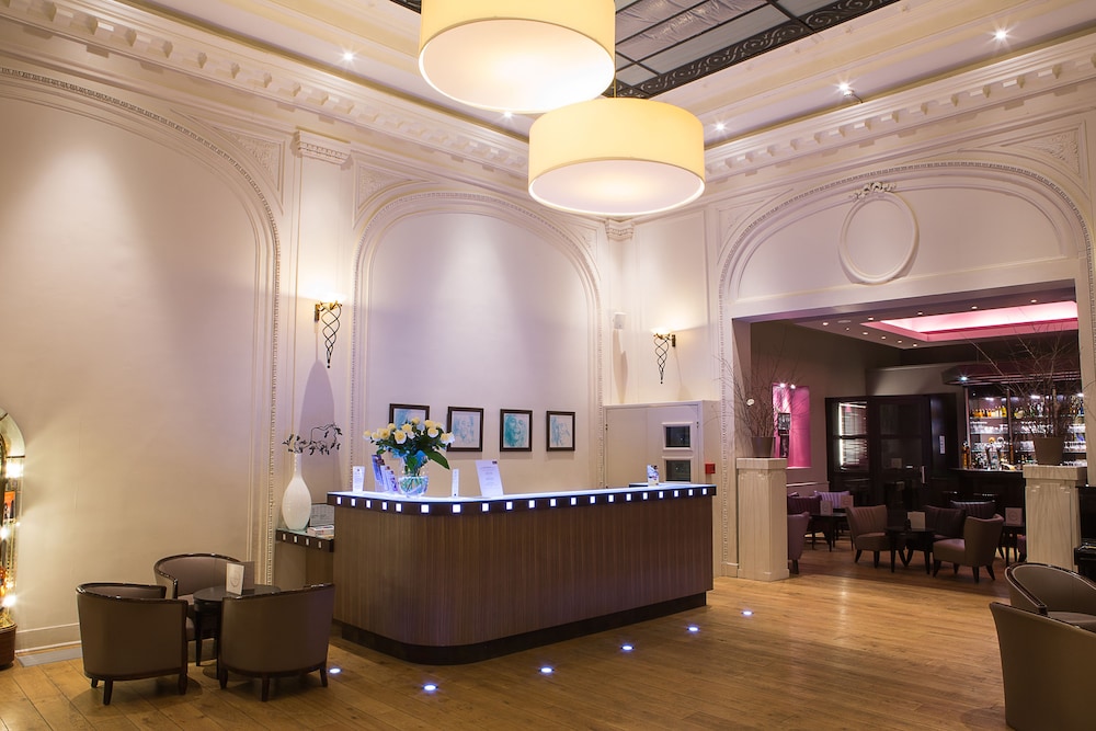 Mercure Lille Roubaix Grand Hotel 8/72