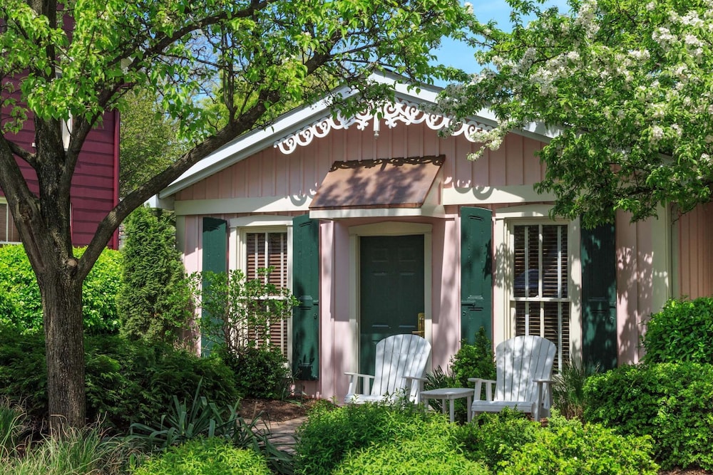 Inn At Leola Village 5/72
