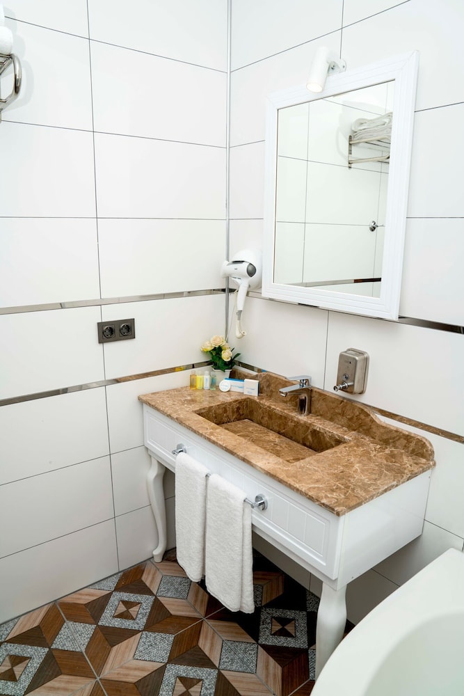 Mugwort Hotel and Spa 49/49