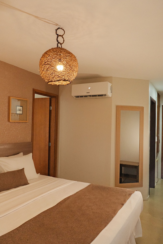 Villa da Praia Hotel 11/25