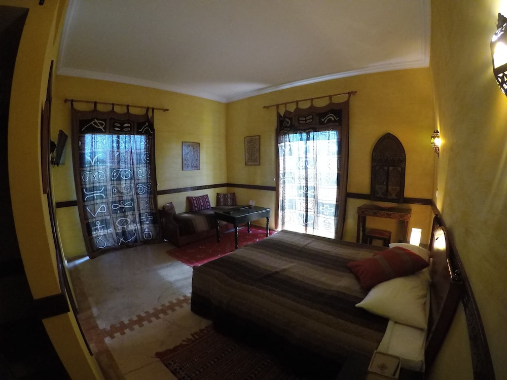 RIAD ZAHRA 14/32
