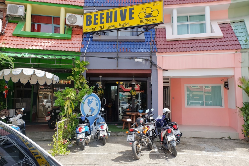 Beehive Phuket Old Town - Hostel 61/64