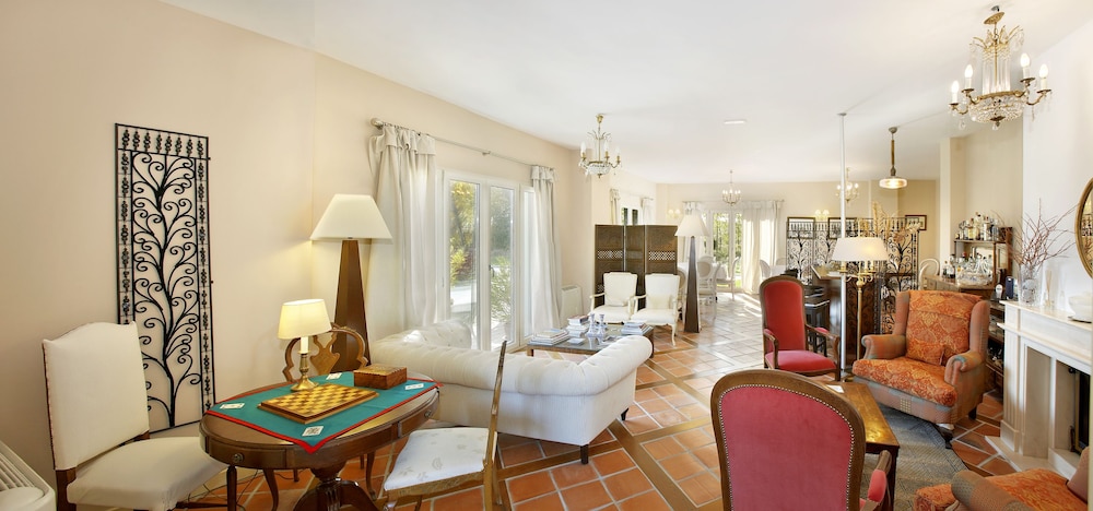 Rusticae Hotel Santa Coloma Del Camino 22/33