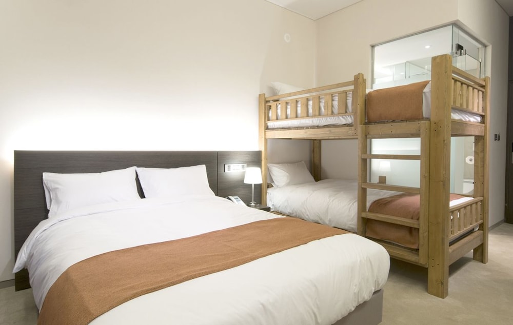 Grandmer Hotel Jeju 23/67