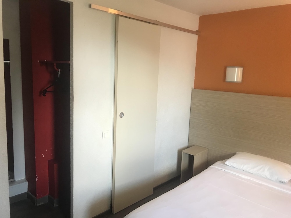 Hotel Premiere Classe Avignon Courtine 16/50