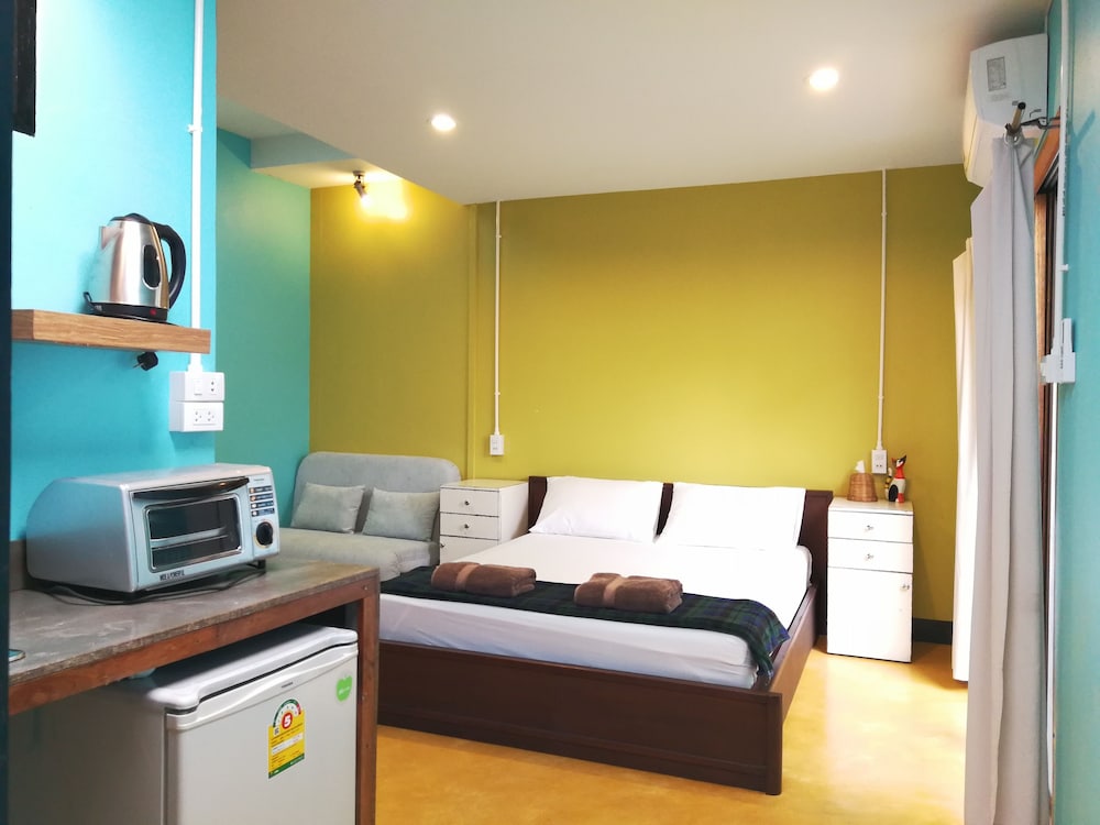 60 Bluehouse - Hostel 15/40