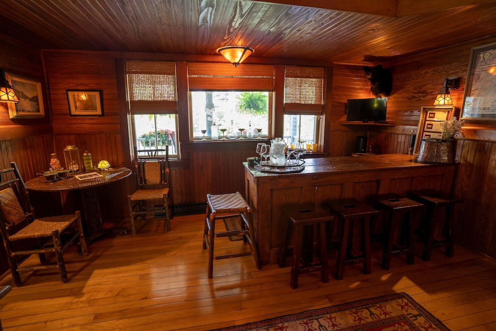 Lake Placid Stagecoach Inn 34/49