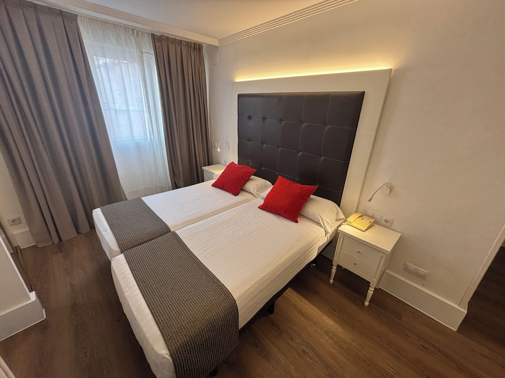 Hotel Catedral 29/59