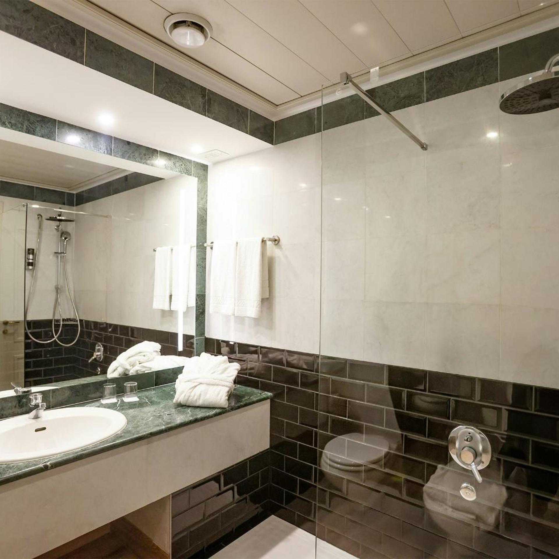 غرفة سوبيريور ثلاثية، Leonardo Hotel Milan City Center 4/4