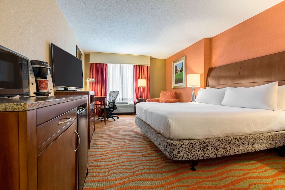 Hilton Garden Inn Arlington Courthouse Plaza 15/83