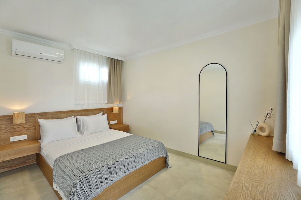 STANDARD, DOUBLE BED, PATIO, GARDEN AREA