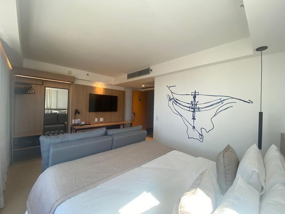 PREMIUM, QUEEN BED