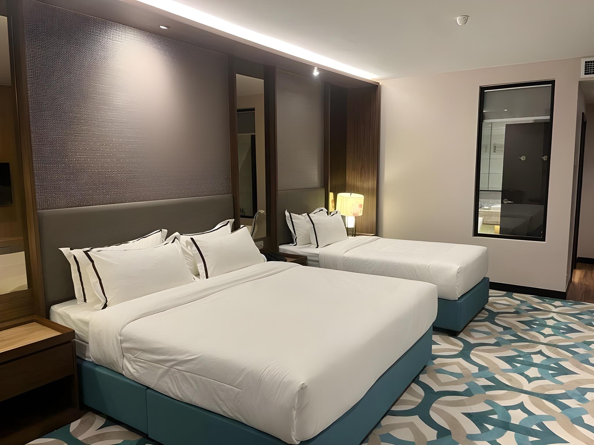 EXECUTIVE, DOUBLE BED