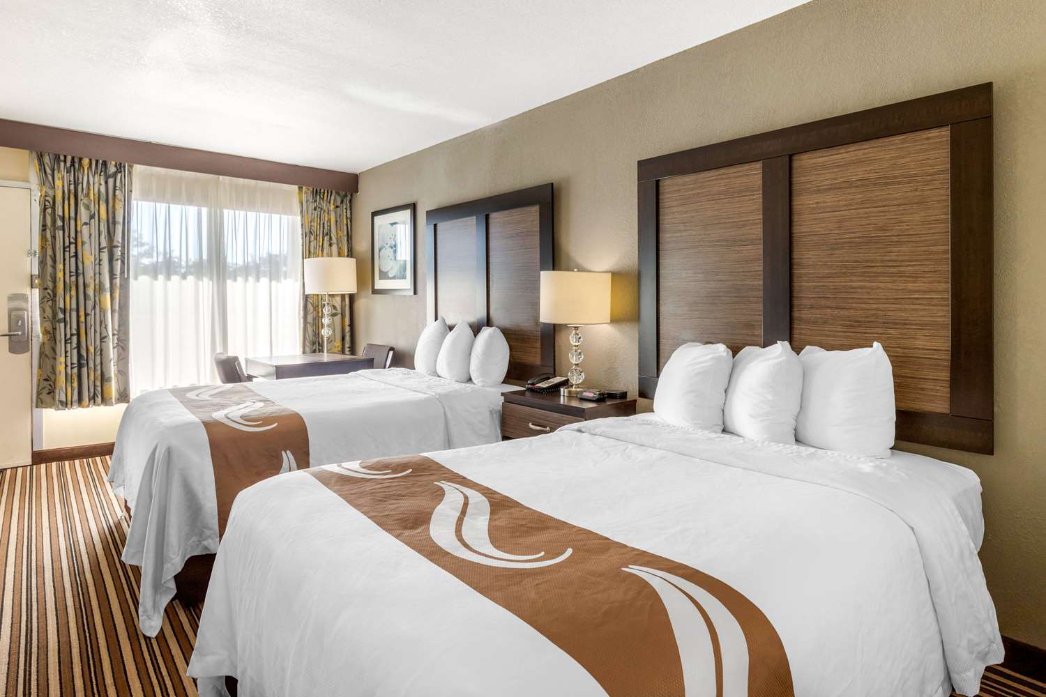 2 Full Beds - Mob Acc RI Shwr Nsmk Micfridg