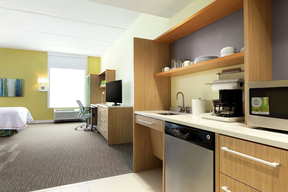 Home2 Suites By Hilton Saratoga Malta 37/38