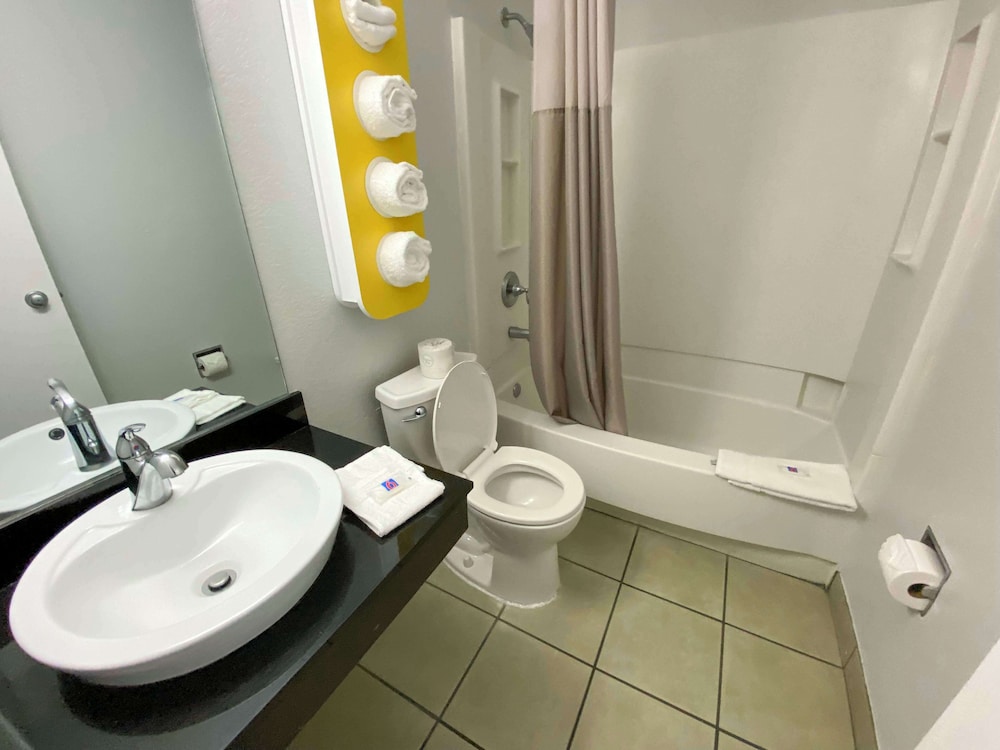 Motel6 Salisbury, MD 54/63