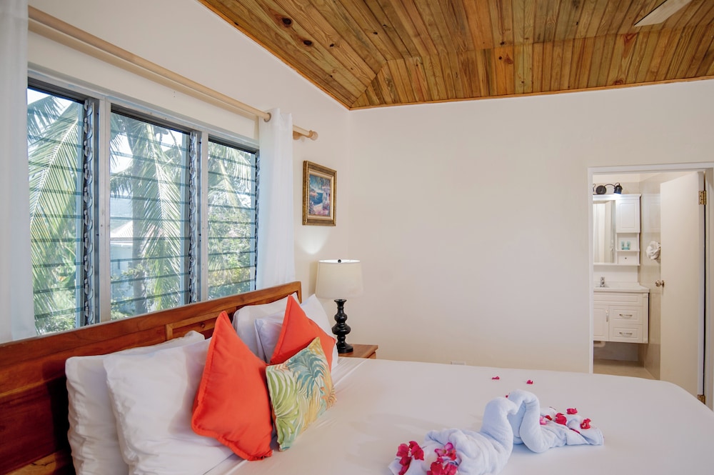 Sunset Resort 10/50