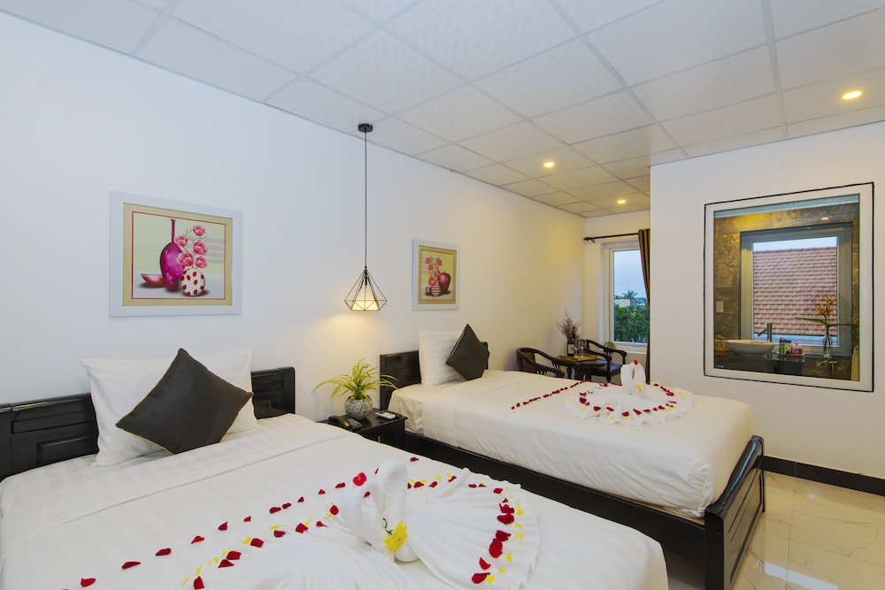 Hoi An Sunny Pool Villa 13/52
