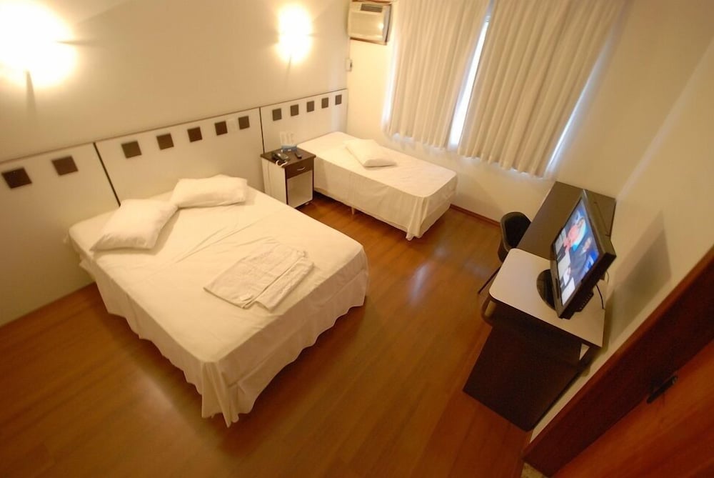 HOTEL PLAZA CASCAVEL 25/65