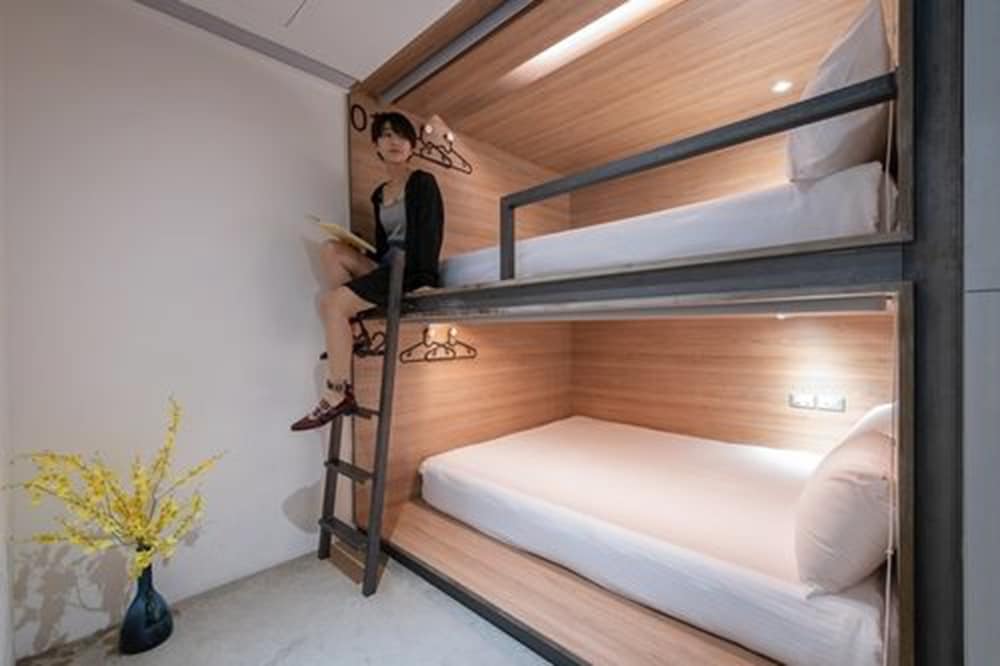 Bouti City Capsule Inn Hostel 7/20