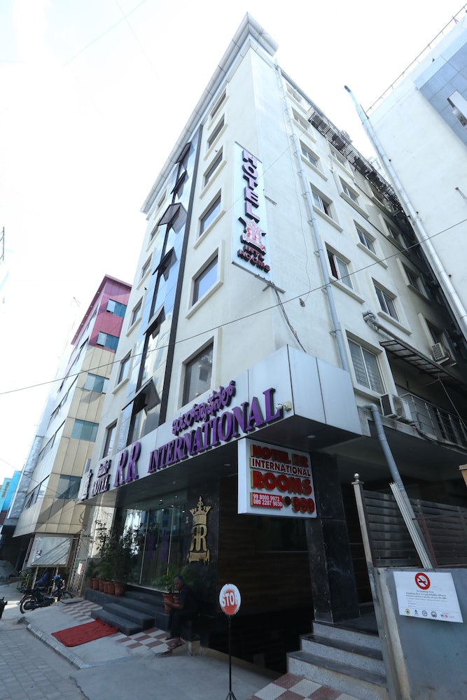 Hotel RR International 4/28
