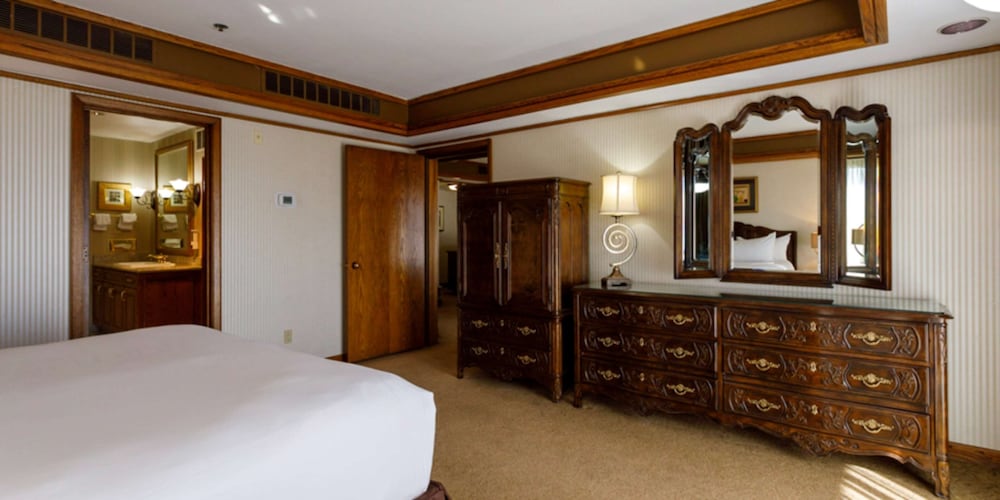 Maverick Hotel And Casino By Red Lion Hotels 19/66