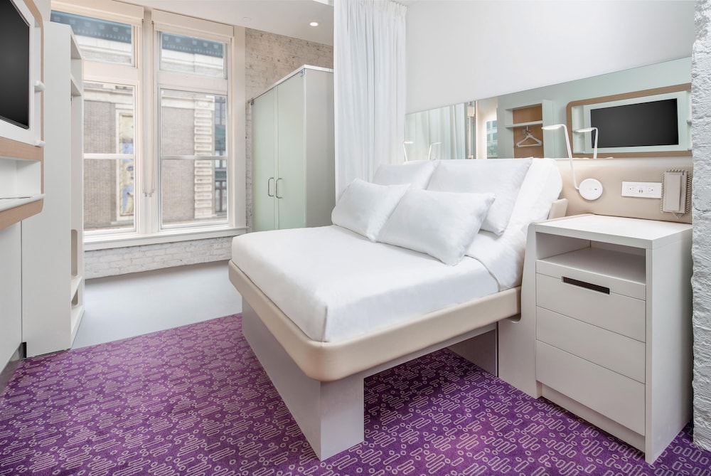 YOTEL San Francisco, Select by Hilton 17/76