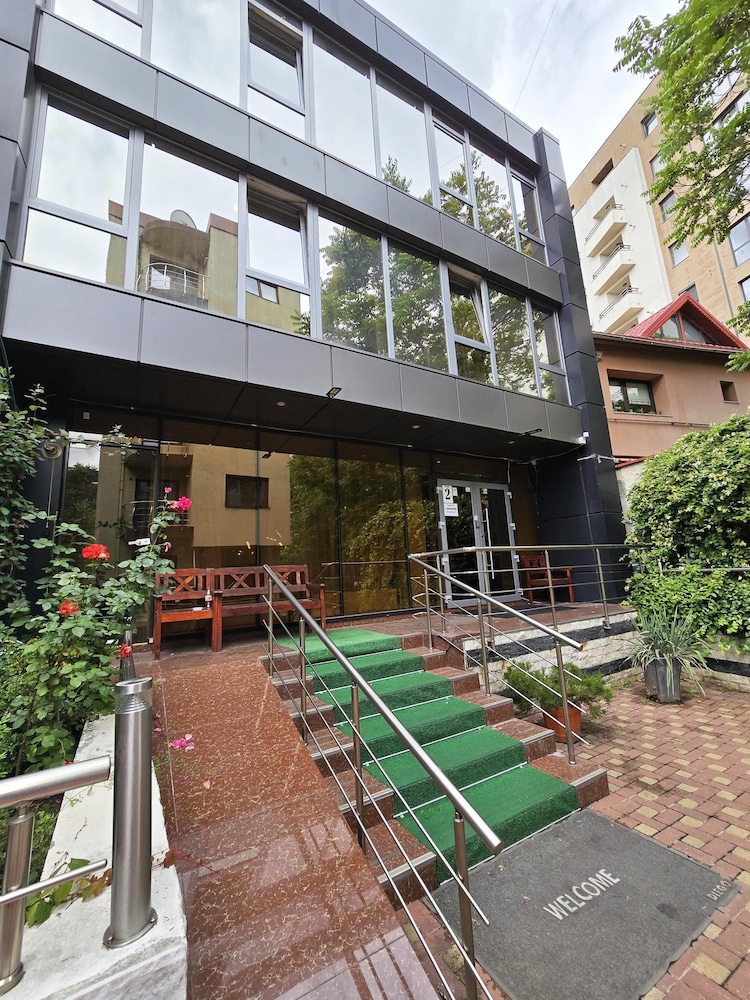 Decebal Residence Apartments 4/80