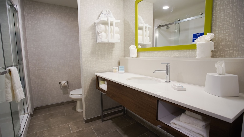 Hampton Inn Suites St Clairsville 9/32