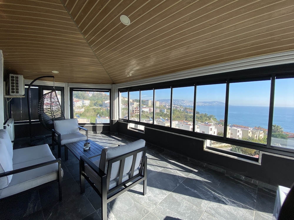 No 57 Suites 24/50
