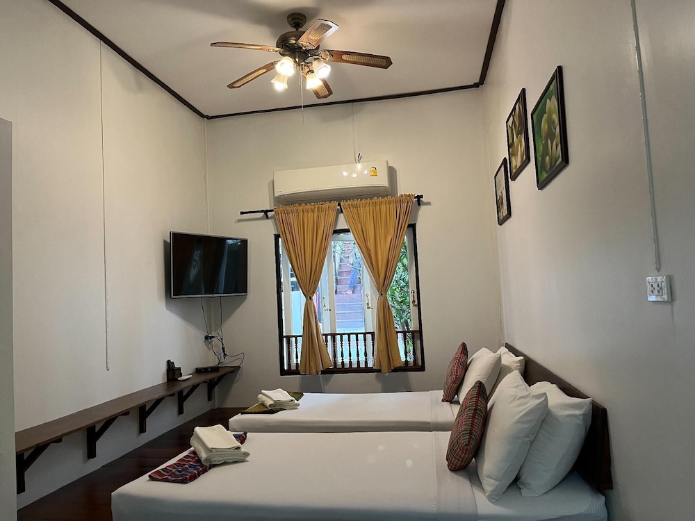 Thanicha Resort Amphawa 32/72