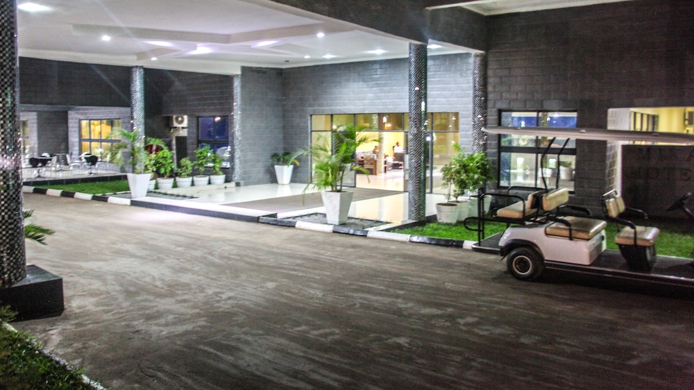 Mika Convention Center Meanwood 45/50