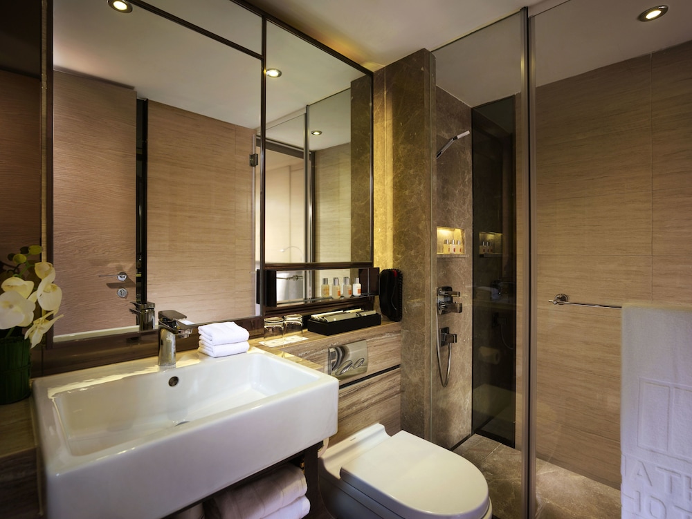Nathan Hotel 20/72