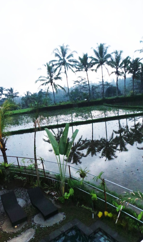 Villa Kemuning 30/40