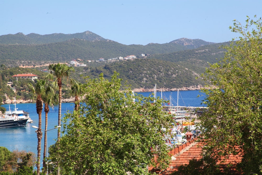 Cobanoglu Otel 32/37