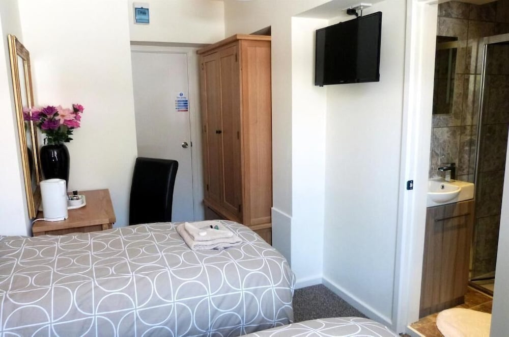 Riverside Hotel Bed and Breakfast 33/48