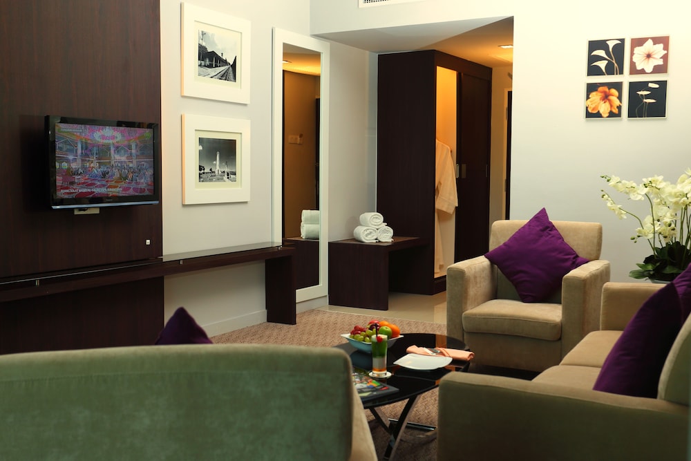 RAIA HOTEL AND CONVENTION CENTRE ALOR SETAR 35/50