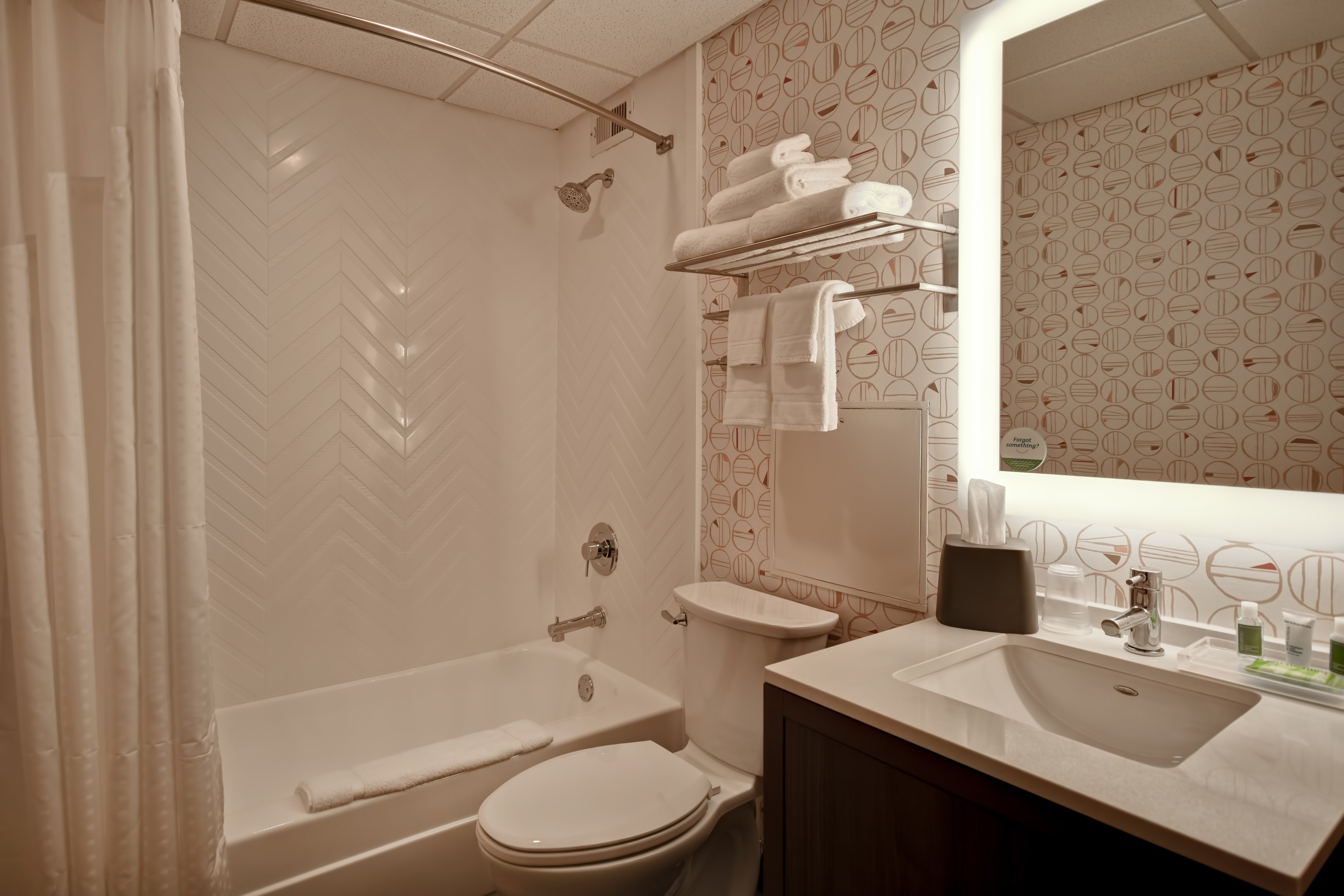Holiday Inn Lancaster 83/86