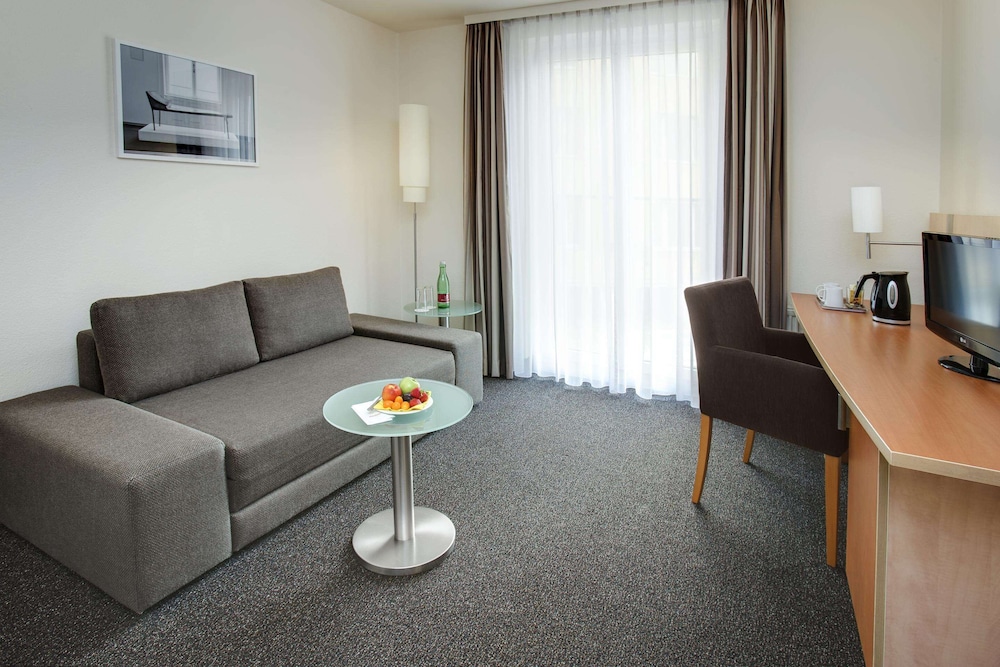 Intercity Hotel Wien 43/65