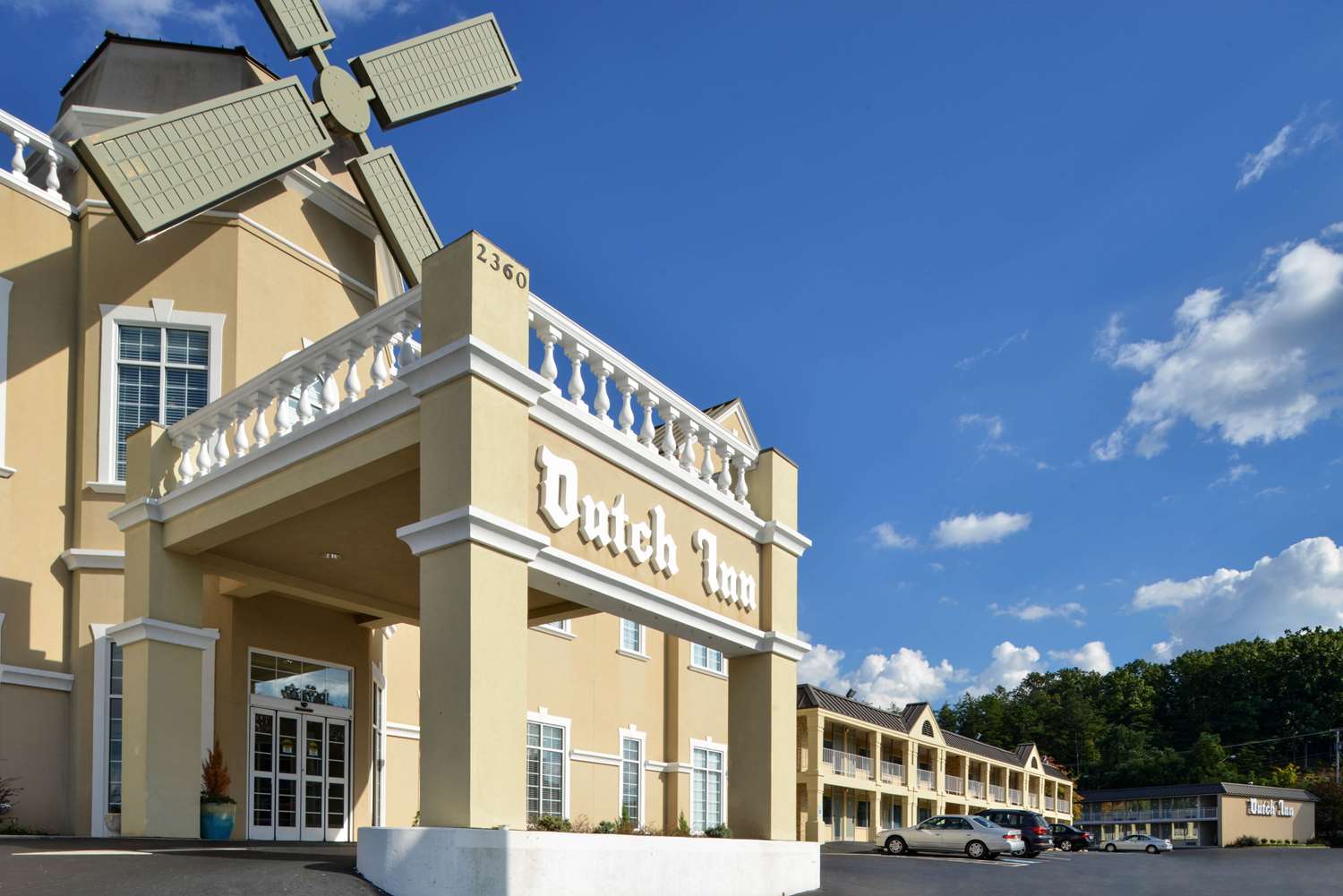 Dutch Inn Hotel 1/22