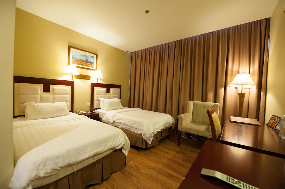 GAYA CENTRE HOTEL 21/42