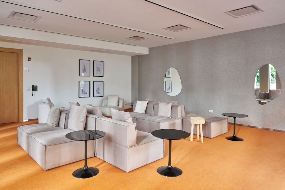 Almarena Puerto Retiro, Affiliated by Melia 40/61