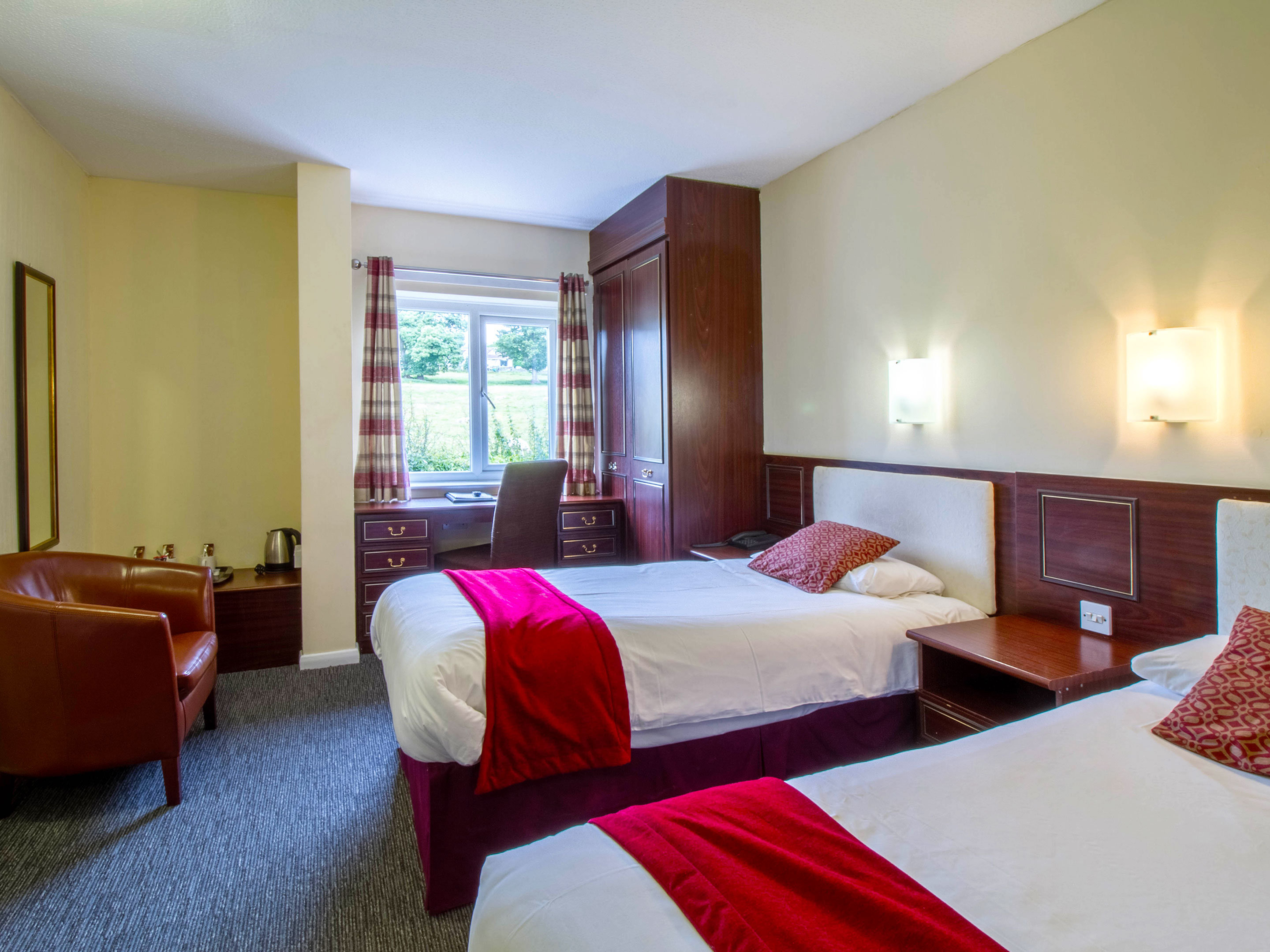 Springfield Hotel & Health Club 10/48