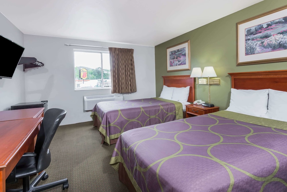 Super 8 by Wyndham Pittsburgh/Monroeville 20/47